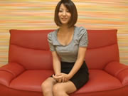 Femme cornée Chisato Shimada